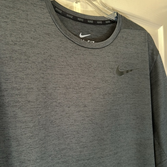 Nike Mens Training Tee Dri Fit Short Sleeve Size L - Picture 3 of 5